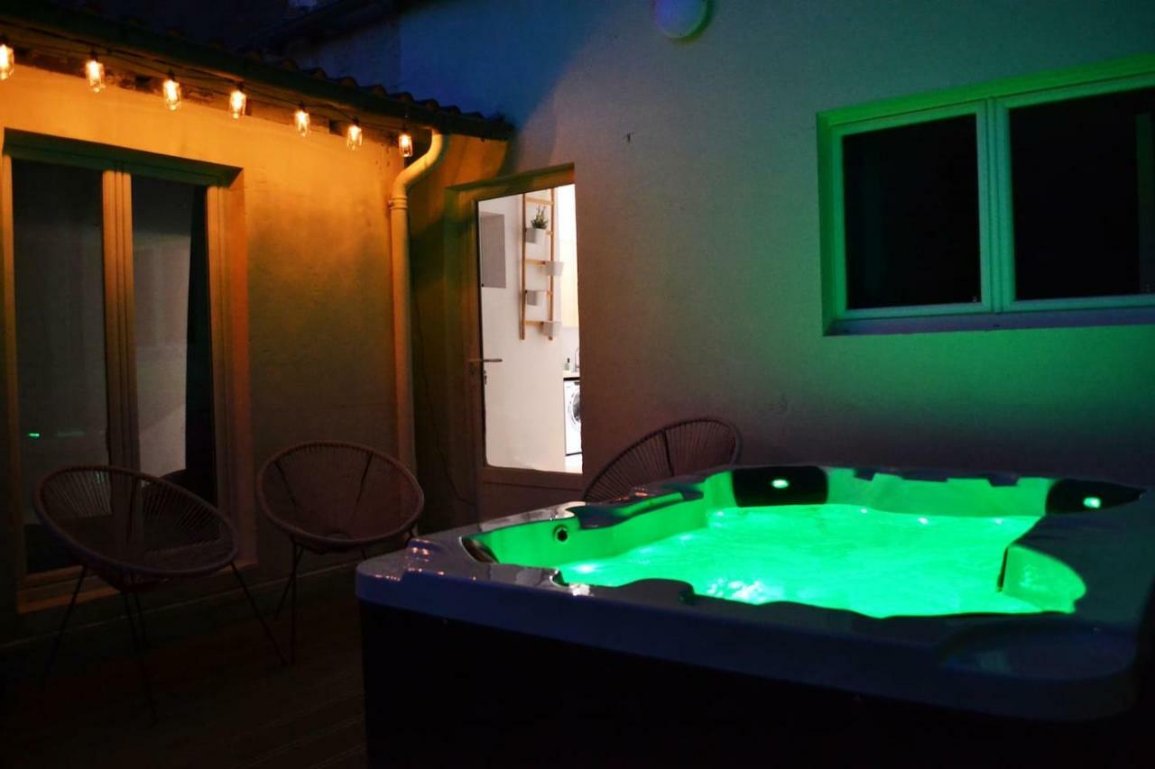 An Authentic Experience With Spa In The Center Poitiers Exterior foto