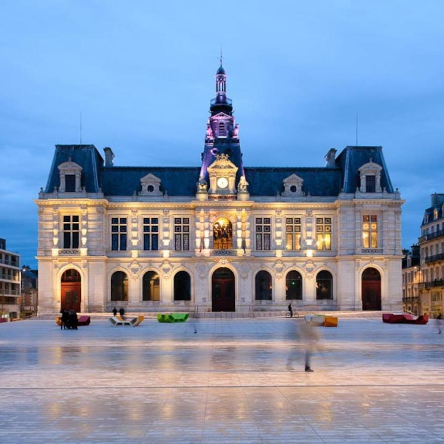 An Authentic Experience With Spa In The Center Poitiers Exterior foto